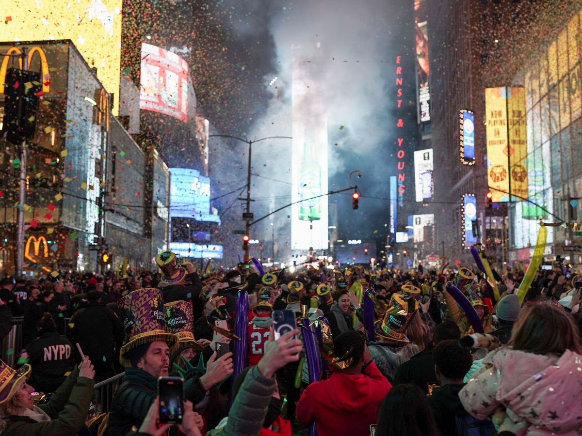 Foto: Celebración de Año Nuevo en Times Square. (Reuters)