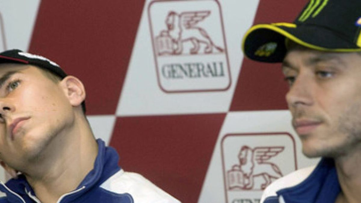 Rossi: "Lorenzo es un grande porque pone a todos de acuerdo: cae antipático"