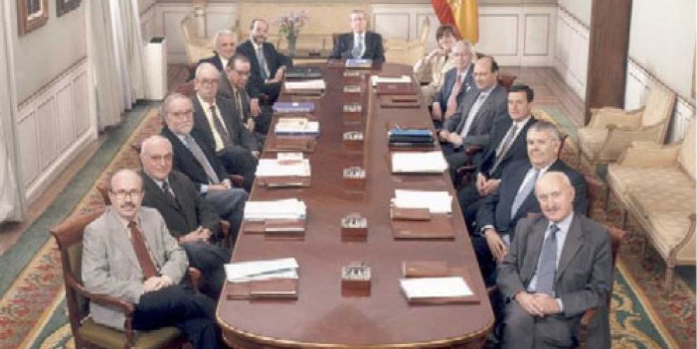 Foto: PP y PSOE convierten el Tribunal de Cuentas en un 'geriátrico dorado' a 112.000€ por consejero