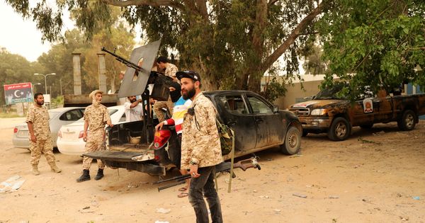 Foto: Soldados del gobierno libio en Ain Zara. (Reuters)