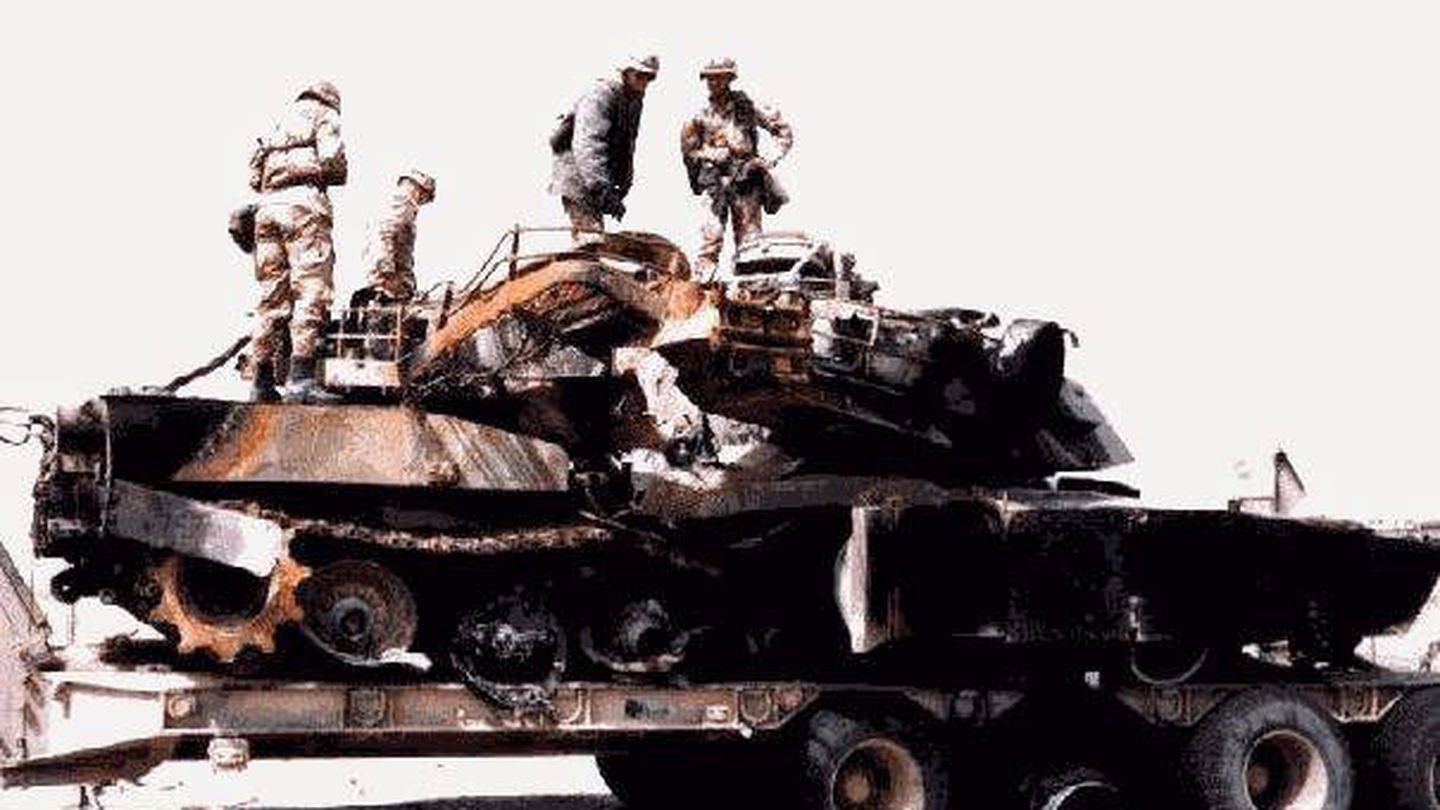 Un Abrams norteamericano destruido por un Hellfire amigo.