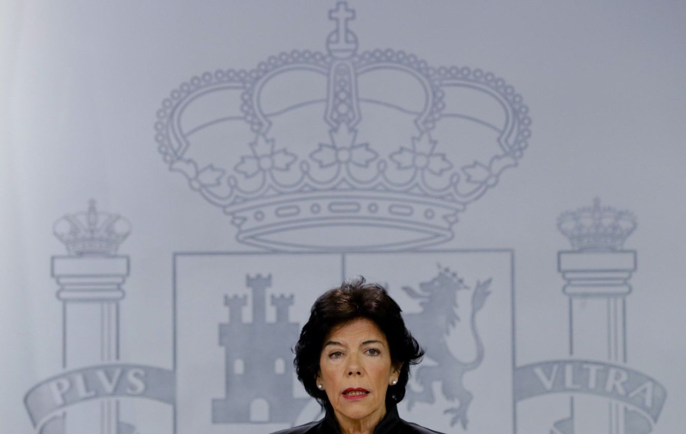 La portavoz del Gobierno y ministra de Educación, Isabel Celaá. (EFE)