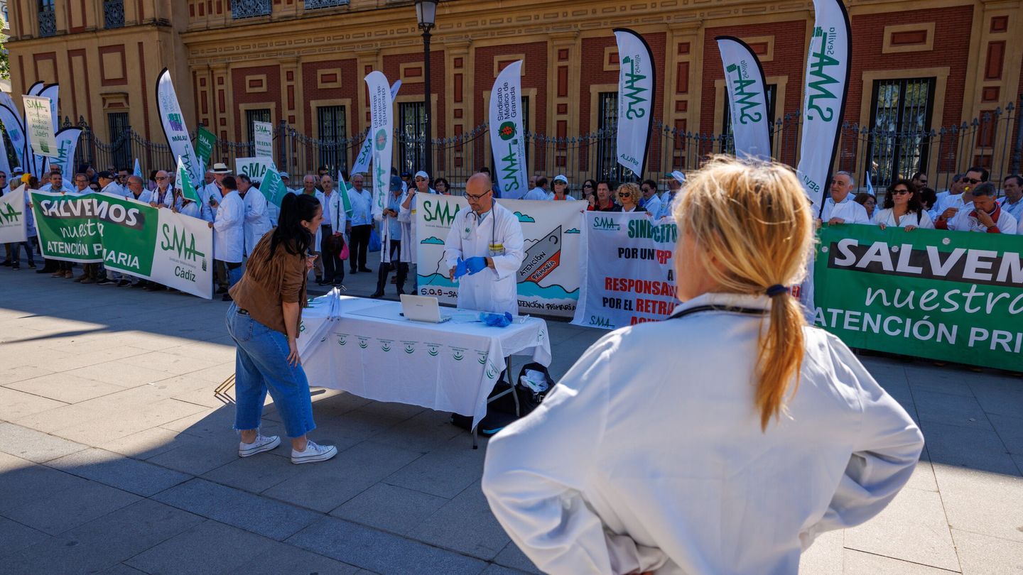 Manifestación de médicos. (EFE/Julio Muñoz) 