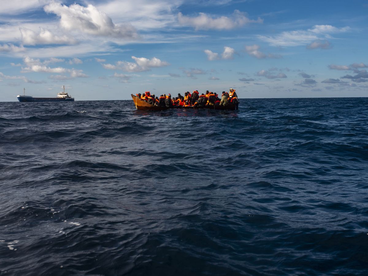 Foto: Open Arms rescata a 60 migrantes en el Mediterráneo. (EP/Antonio Sempere)