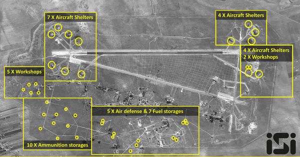Foto: Imágenes de satélite de la base aérea atacada por EEUU, el 7 de abril de 2017. (Reuters)