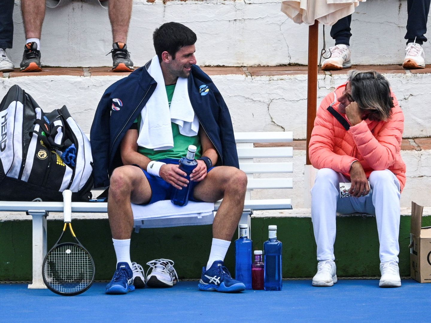 Imaz y Djokovic en Marbella antes de su viaje a Australia. (Reuters)