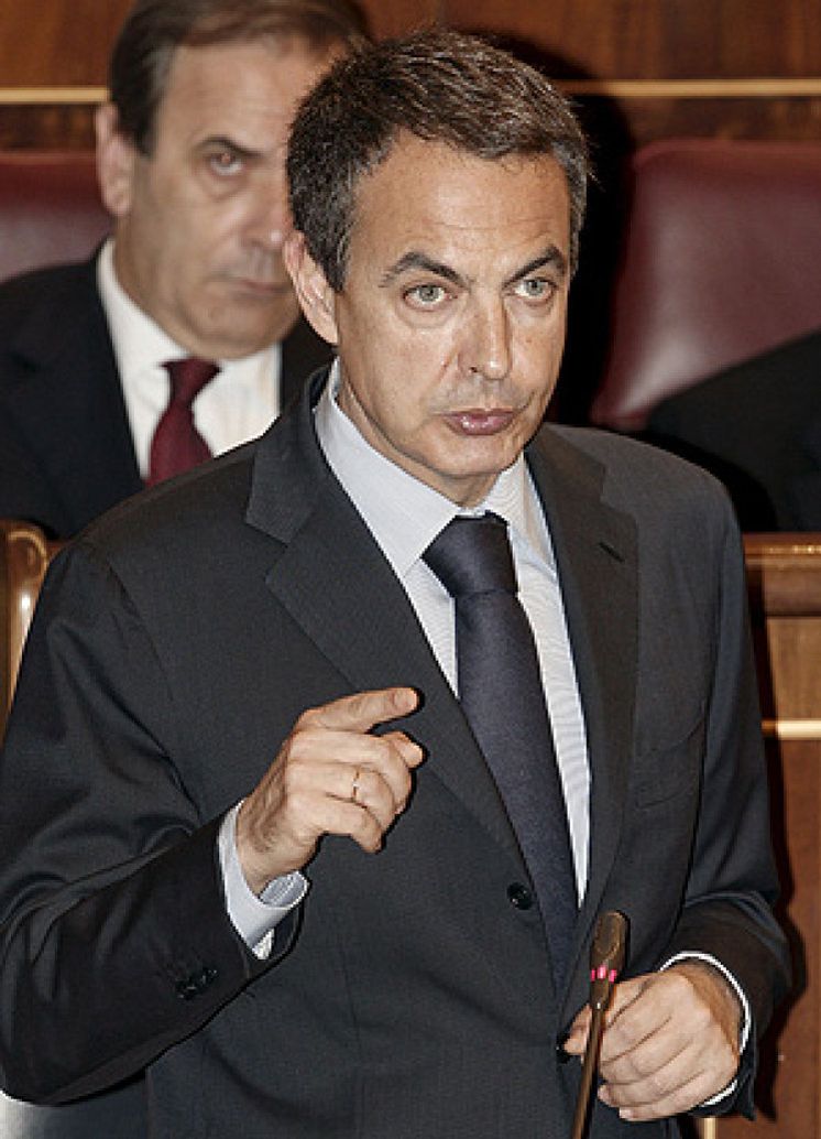 Foto: El 'PC para todos' de Zapatero pone en pie de guerra al sector minorista