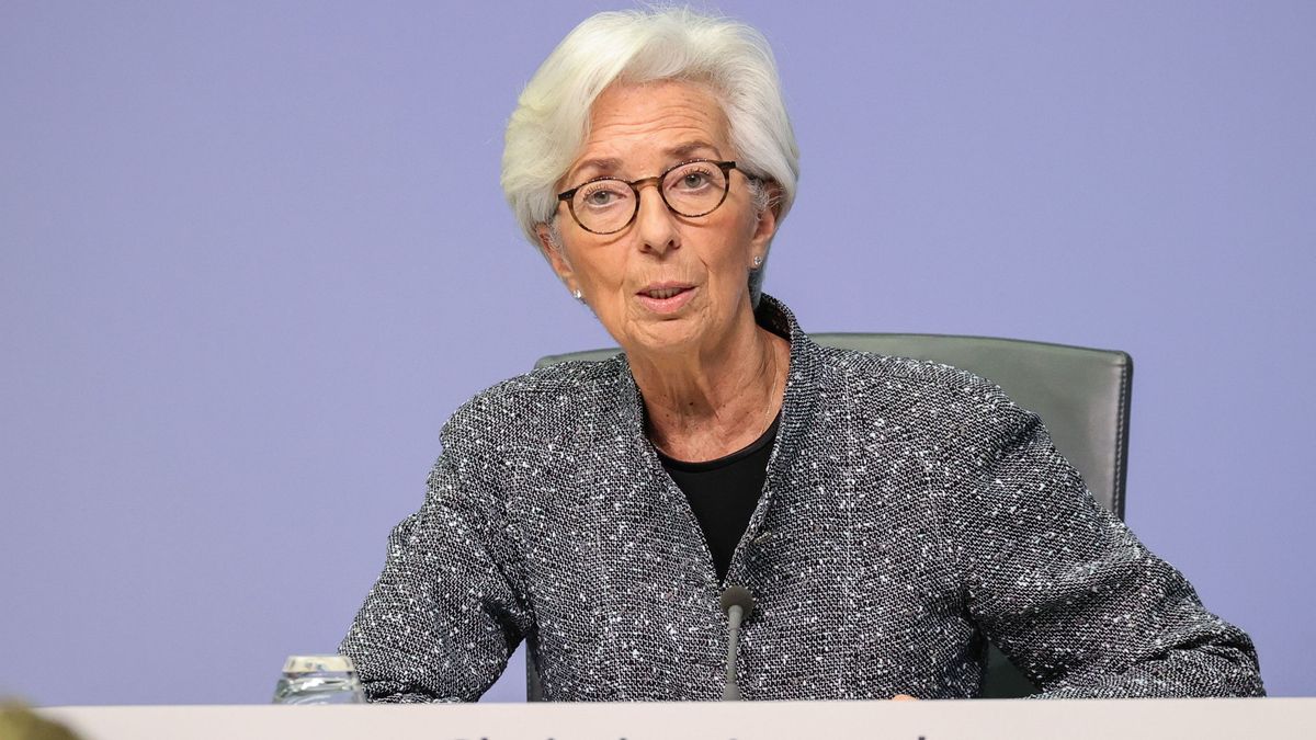 Lagarde dice que el BCE nunca se ha planteado recurrir al 'helicóptero de dinero'