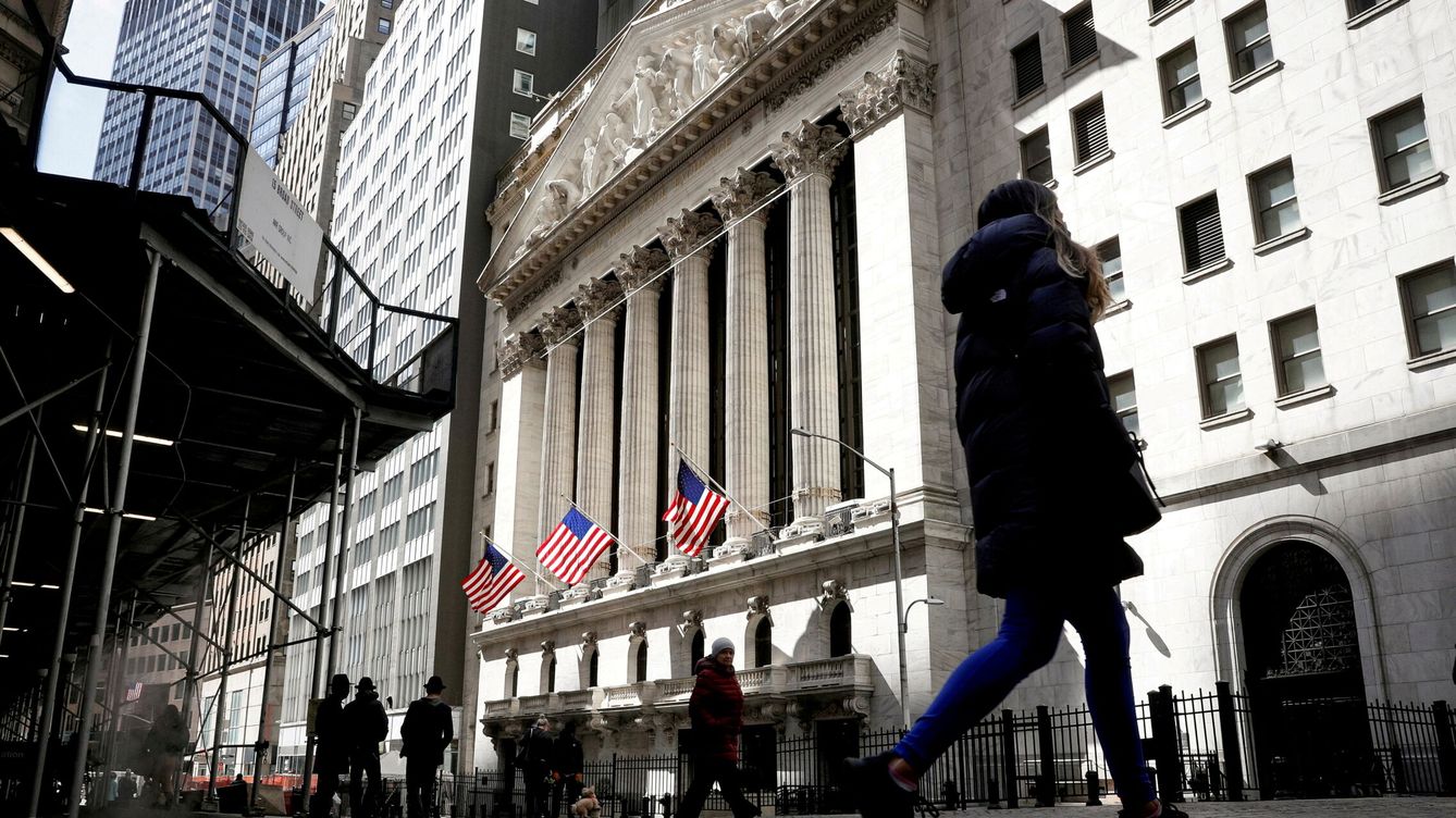 Foto: Foto de archivo del exterior del New York Stock Exchange. (Reuters)
