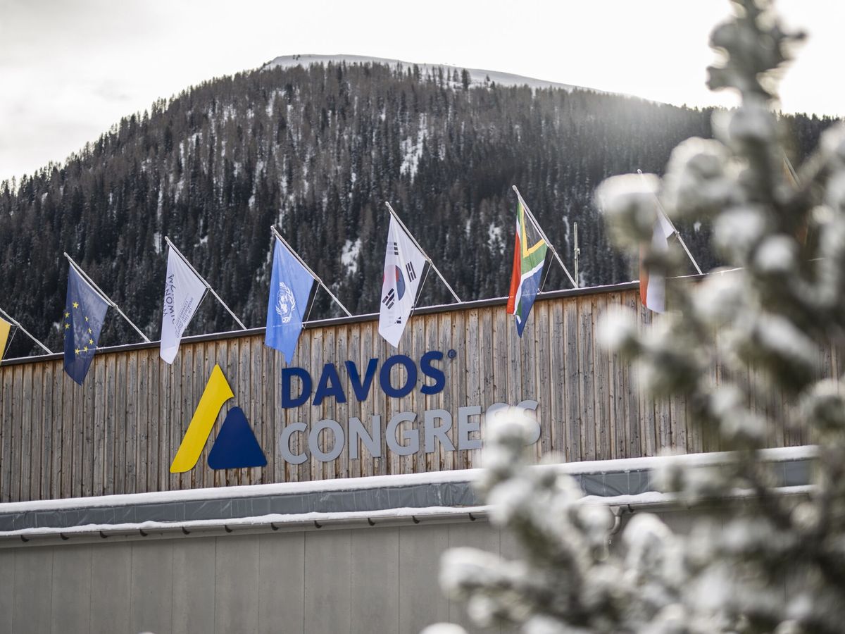 Foto: Reunión anual del Foro Económico Mundial en Davos. (EFE/Gian Ehrenzeller)