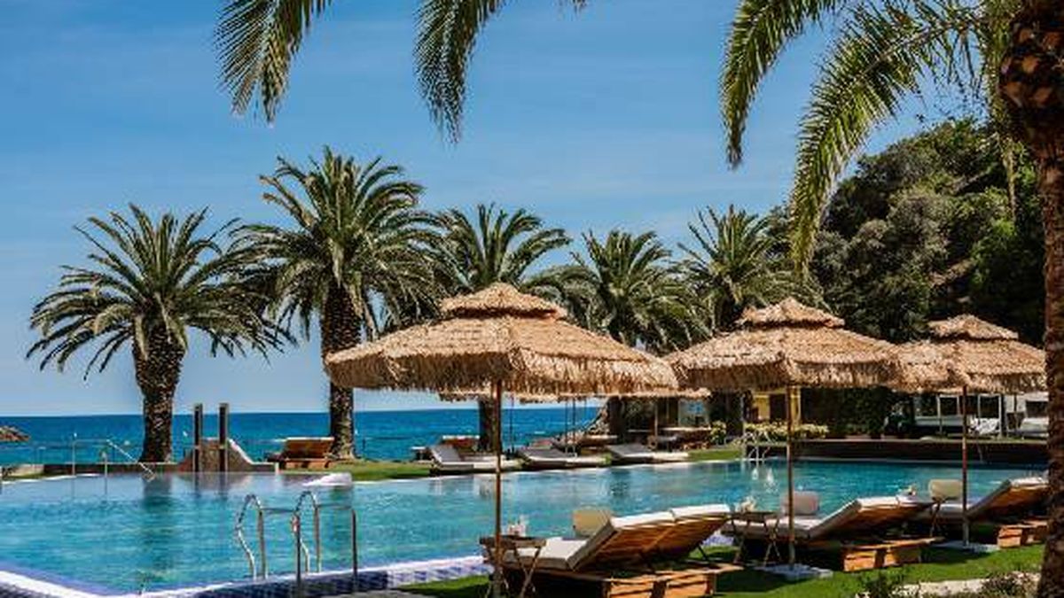 Zel Costa Brava, un hotel integrado en plena naturaleza que evoca el estilo de las casas mediterráneas