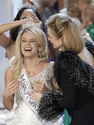 Una joven de 17 años, coronada Miss EEUU después de criticar a Wikileaks durante la gala