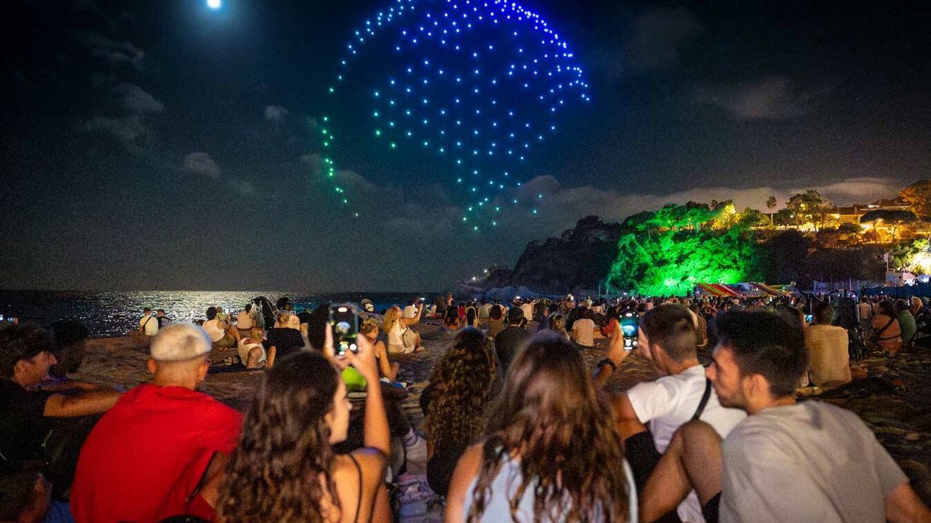 Foto: Un espectáculo de Flock Drone Art en Lloret del Mar. (Cedida)