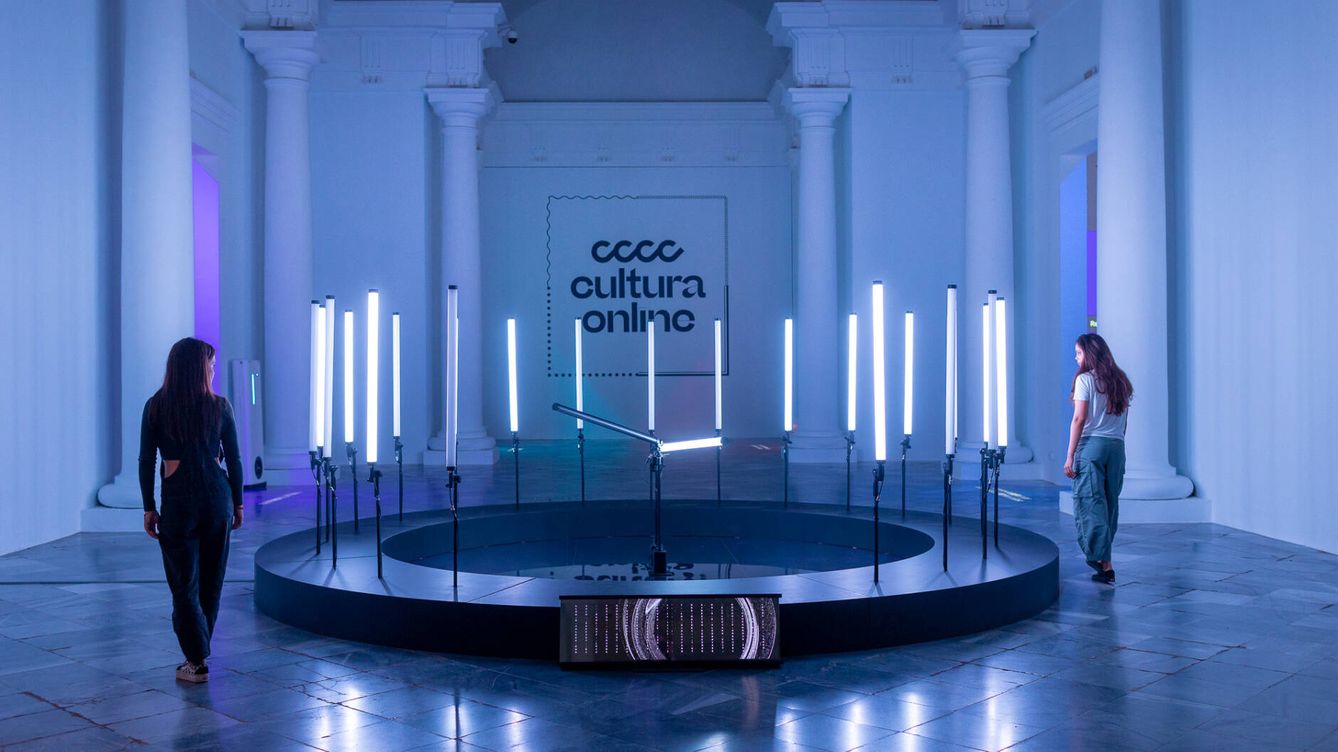 Música electrónica, ‘light art’ y una exposición 100% digital: la propuesta más interactiva del Centre del Carme