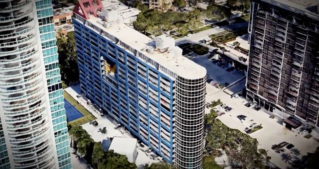 El edificio de apartamentos de Miami, donde tenía el suyo Rocío Jurado. (Mediaset)