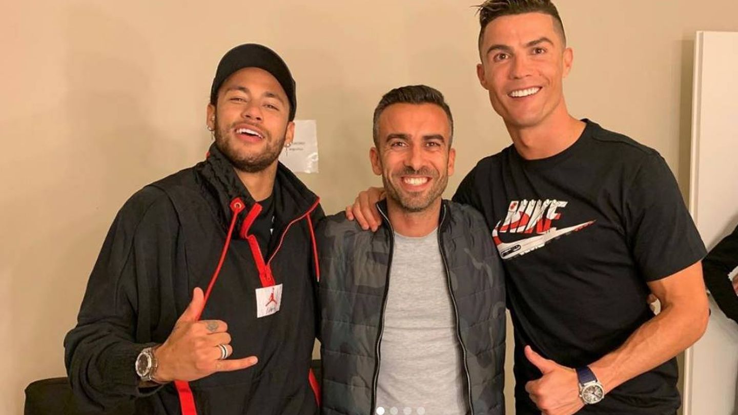 Neymar junto con Cristiano Ronaldo tras grabar un anuncio. (foto vía instagram rickyrefuge)