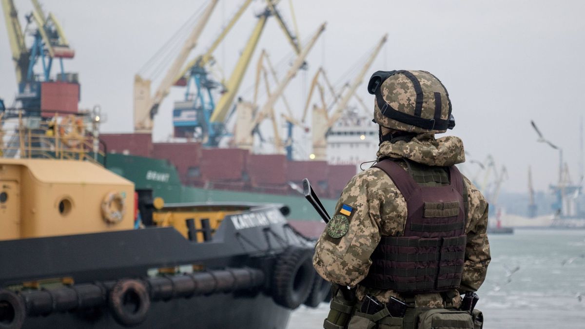 Rusia afirma haber "liberado" y tomado el control del puerto de Mariúpol