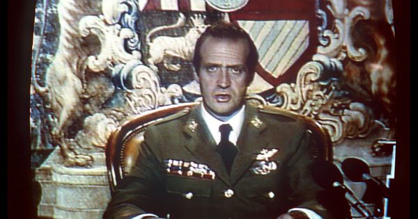 Foto: Discurso de Juan Carlos I durante su mensaje tras el golpe de Estado del 23-F. (EFE)