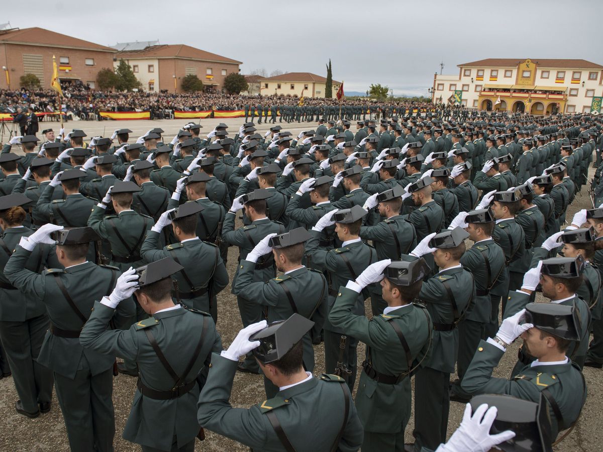 Foto: Jura de bandera en la Acaddemia de Guardias y Suboficiales. (EFE)