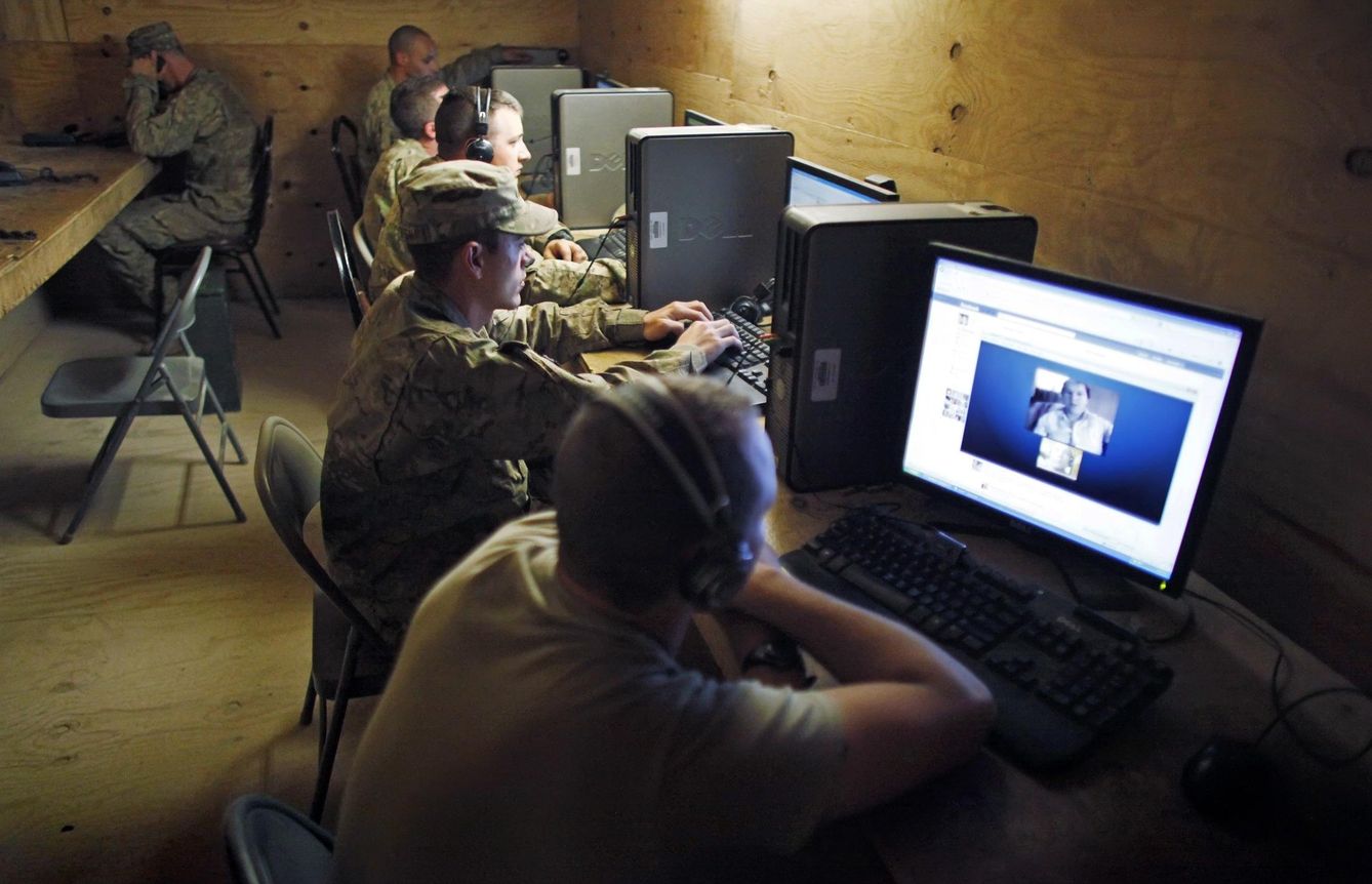 Un grupo de soldados estadounidenses destinados en Afganistán. (Reuters)