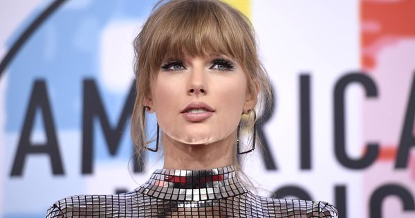 Foto: La cantante Taylor Swift durante la pasada edción de los American Music Awards. (Getty Images)