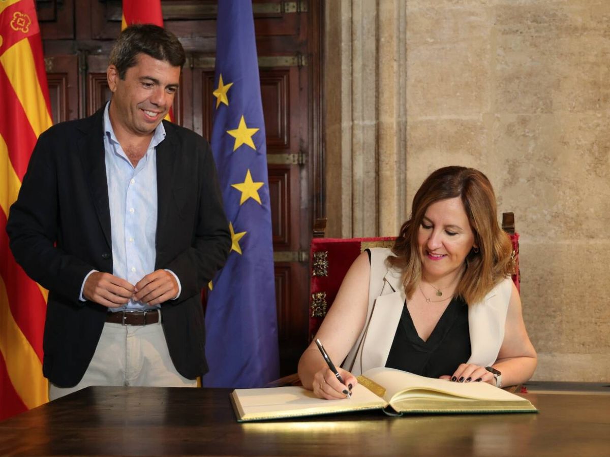 Foto: Carlos Mazón con María José Catalá en el Palau de la Generalitat. (GVA)