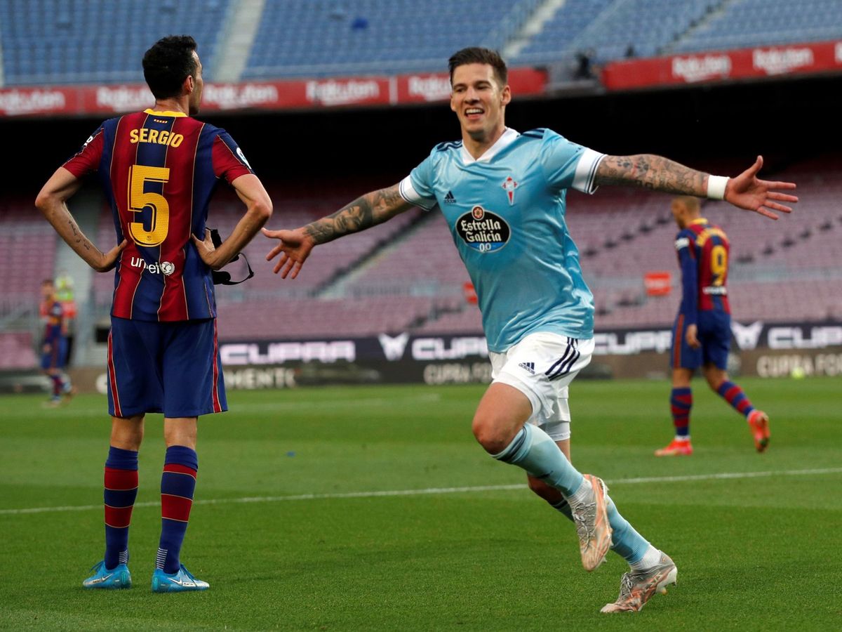 Foto: Santi Mina celebra un gol ante el Barcelona. (EFE/Alejandro García)