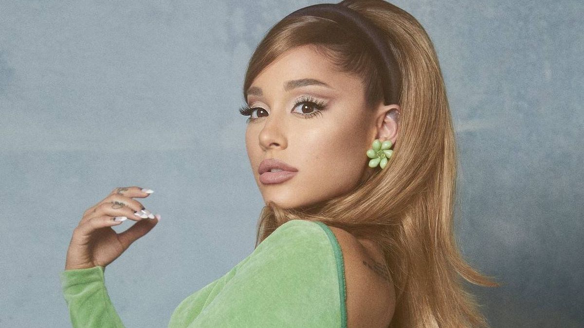 El maquillaje retro que Ariana Grande ha hecho viral, paso a paso