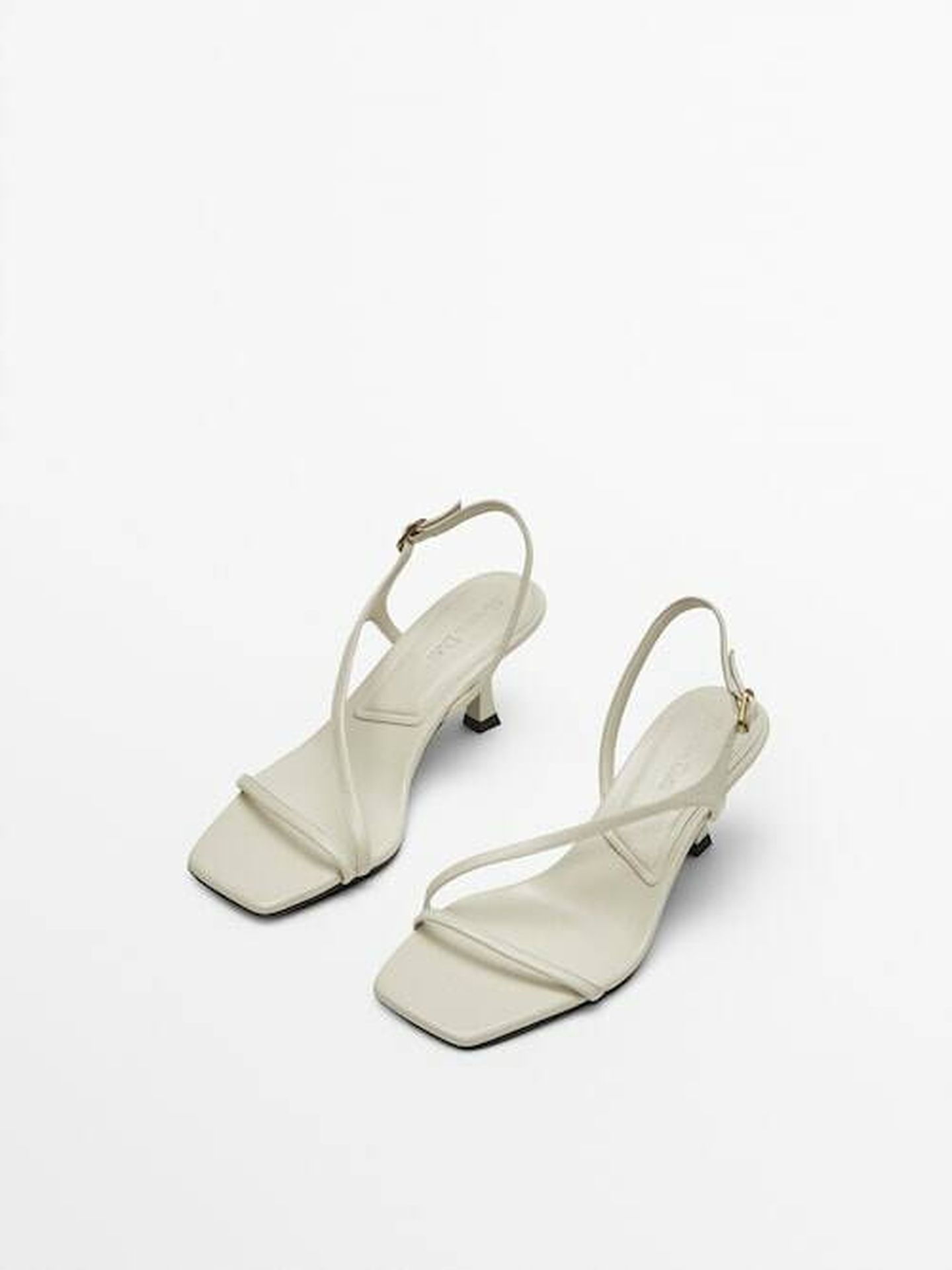 Las sandalias de las rebajas Massimo Dutti. (Cortesía)