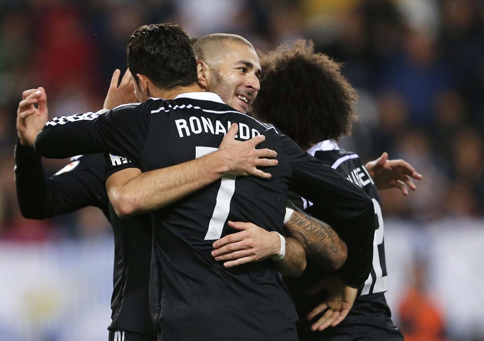 Foto: El Real Madrid ganó en Málaga con goles de Benzema y Bale (EFE)