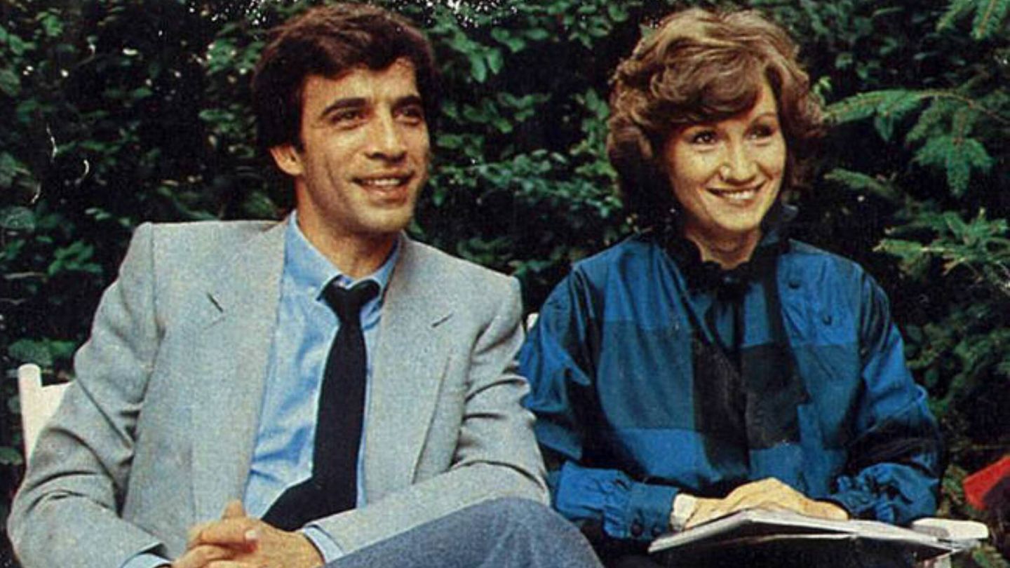 Imanol Arias y Ana Diosdado hablaban del divorcio en la serie 'Anillos de oro', de 1983. (Cortesía/RTVE)