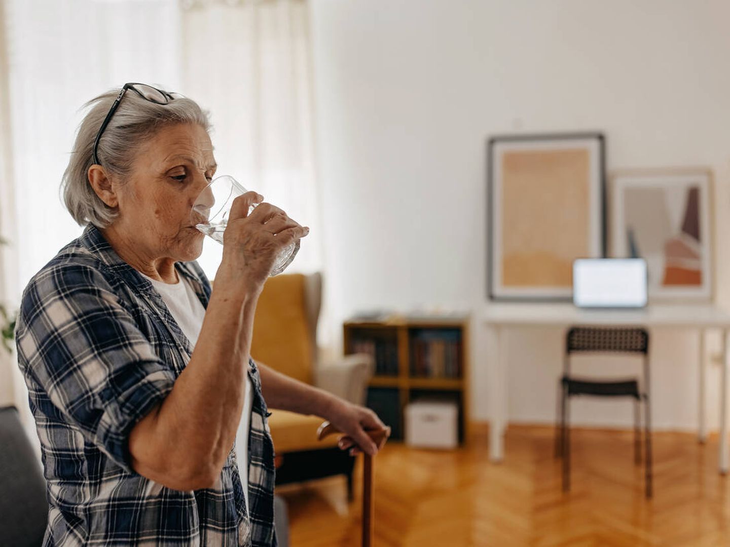Las personas mayores son más propensas a la deshidratación. (iStock)