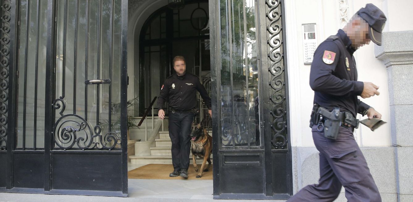 Imagen de archivo del registro de la vivienda de Luis Iglesias en Madrid. (EFE)