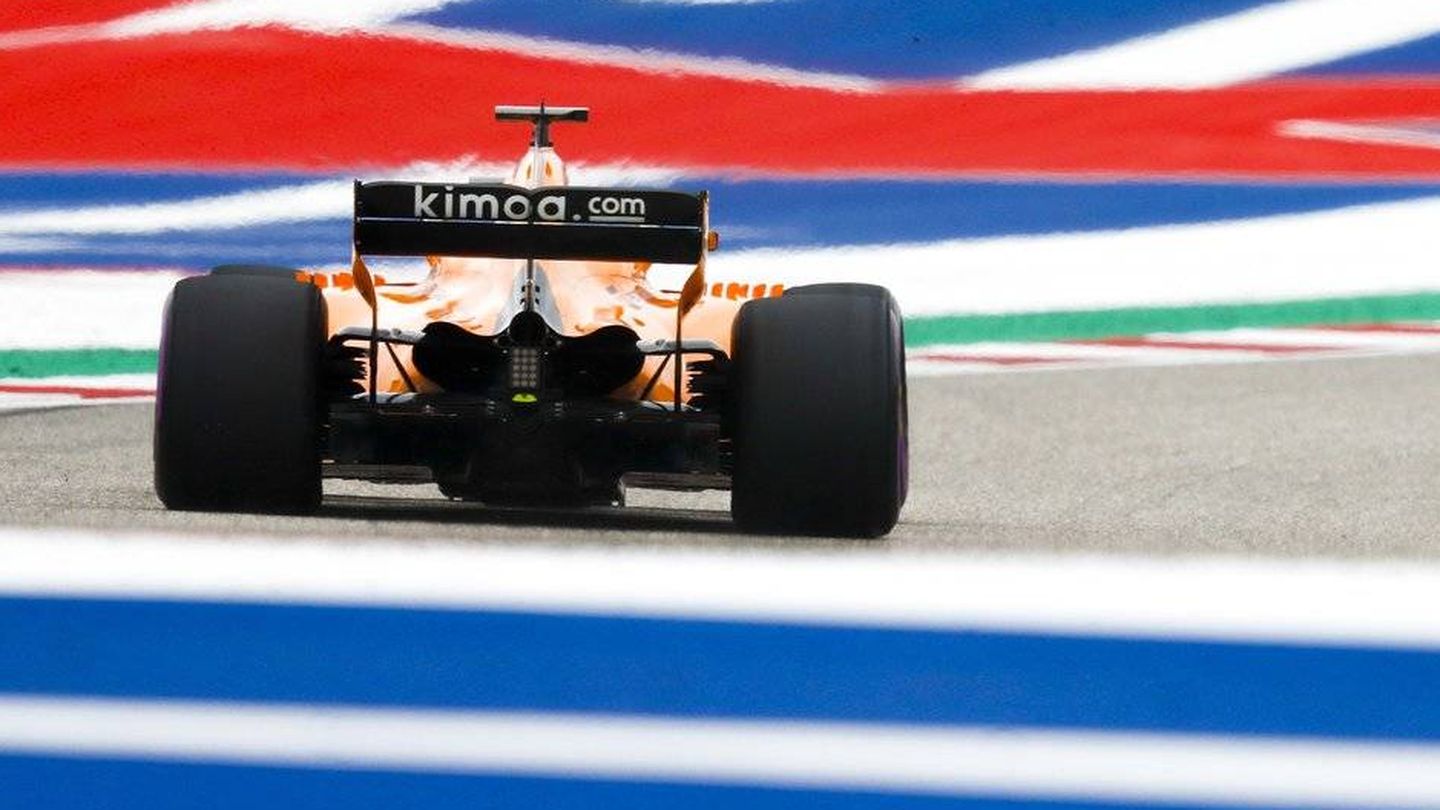 Fernando Alonso en los entrenamientos del GP de Estados Unidos (McLaren)