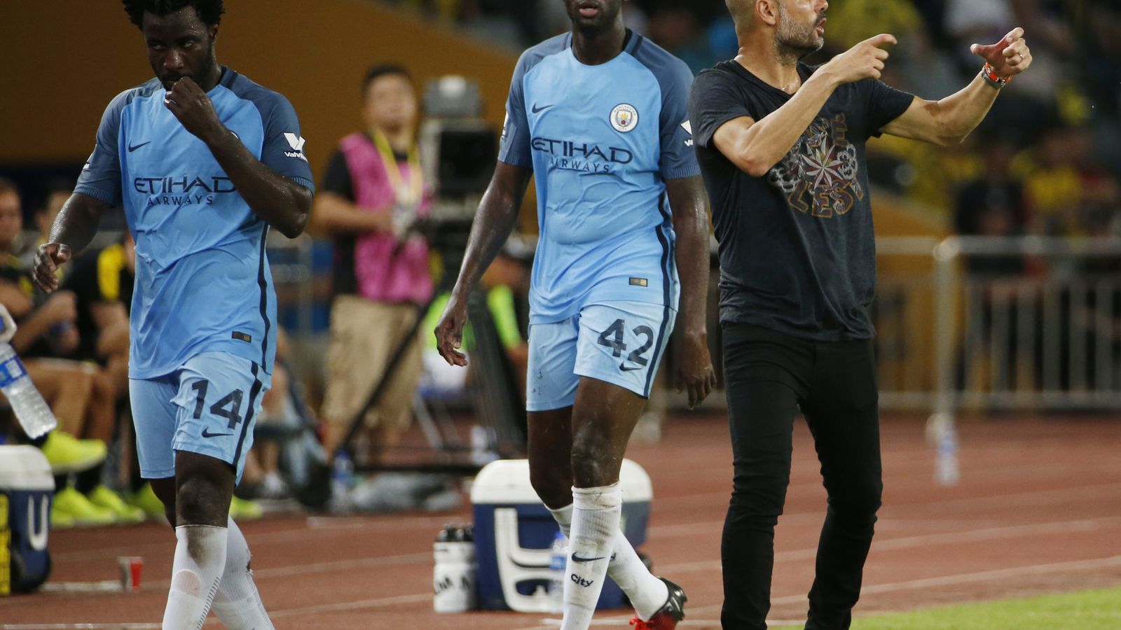 Foto: Pep Guardiola y Yaya Touré en un partido con el City (REUTERS)