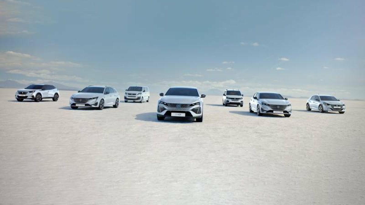 Peugeot electrifica su futuro: Mild-Hybrid ahora y cinco nuevos eléctricos en dos años