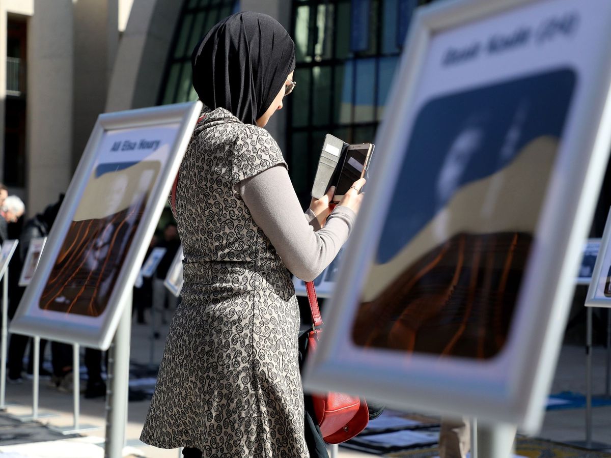 Foto: Una joven musulmana luce el velo en una ciudad alemana, en una imagen de archivo de 2019. (EFE)