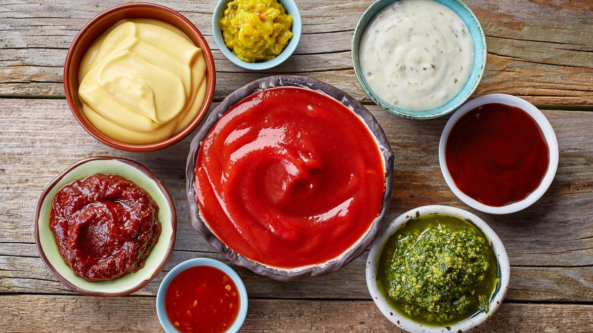 Siete salsas para enriquecer los platos veraniegos