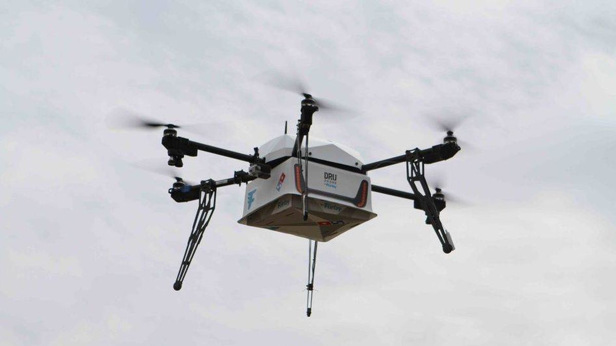 ¿Adiós al repartidor de pizza? La entrega de comida con drones ya es una realidad