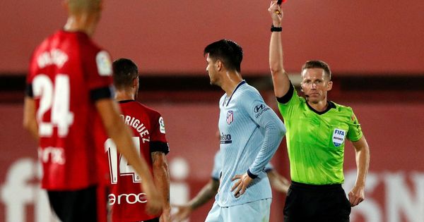 Foto: La expulsión de Morata en el Mallorca-Atlético de Madrid. (Reuters)