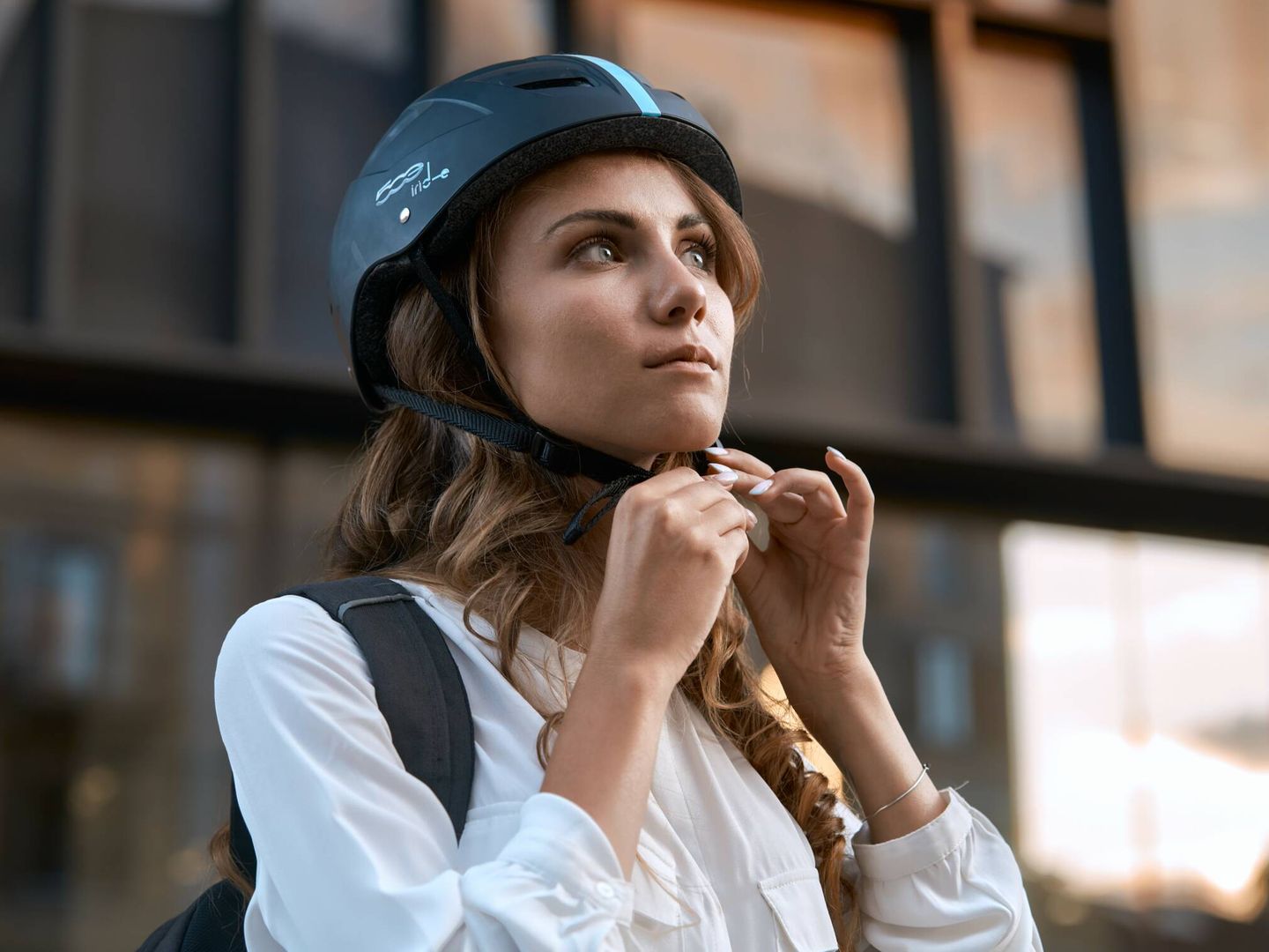 Bajo pedido podemos solicitar el Safety Pack, que incluye el casco, un chaleco reflectante y el bloqueo para dejarlo aparcado con más seguridad.