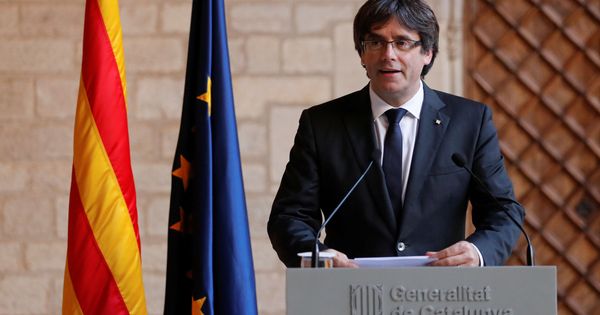 Foto: El presidente de la Generalitat, Carles Puigdemont, durante su comparecencia. (Reuters)