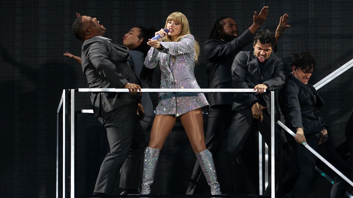 ¿Está prohibido meter agua y comida en el concierto de Taylor Swift? Los objetos con los que no puedes entrar en el Santiago Bernabéu