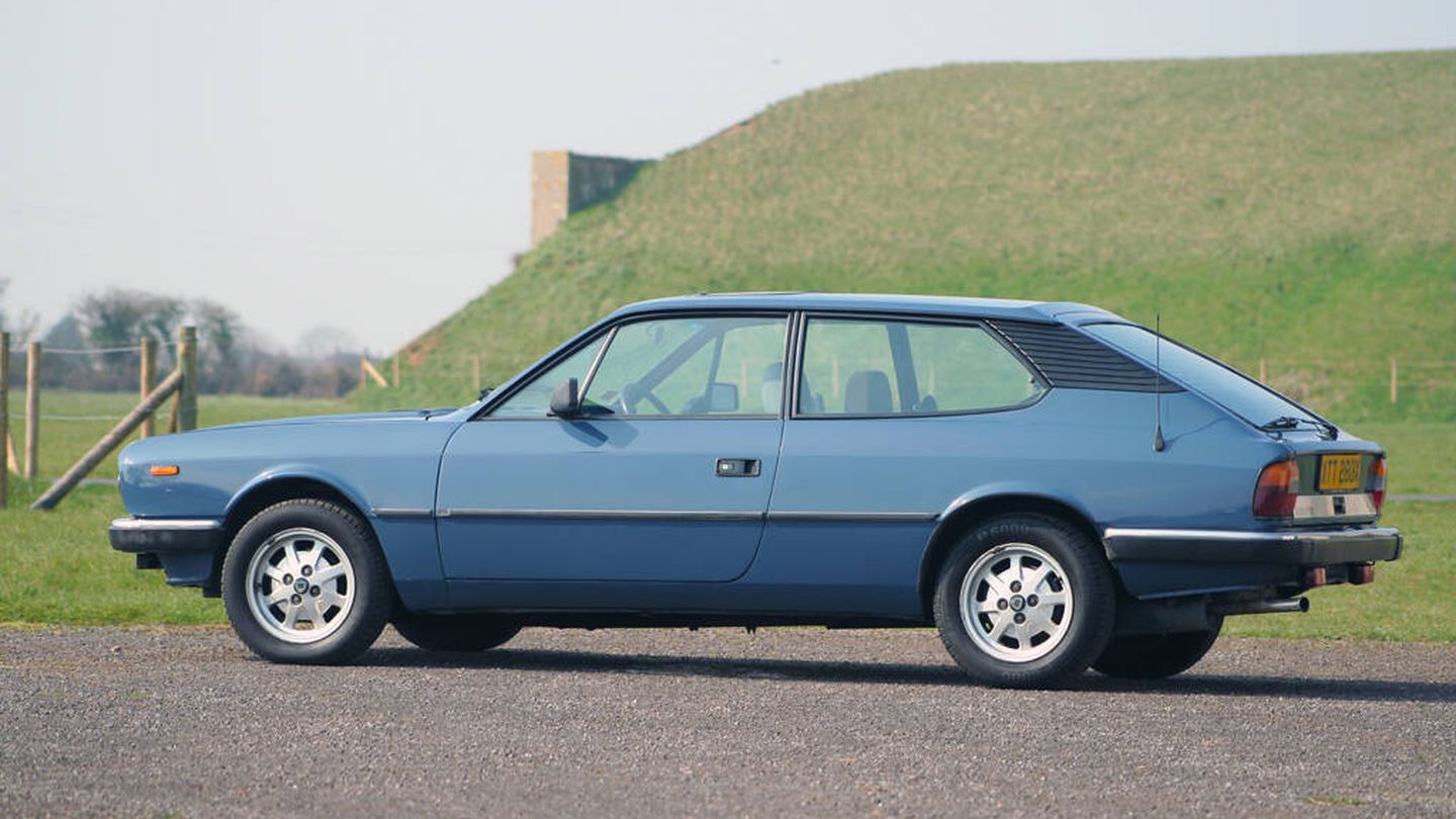 El Beta HPE, a la venta en España como Lancia HPE, era más largo. Se hicieron 1.350 unidades.