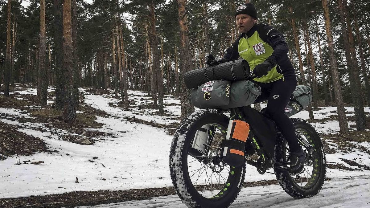 El triatlón de Antonio de la Rosa: la aventura sobre nieve jamás contada