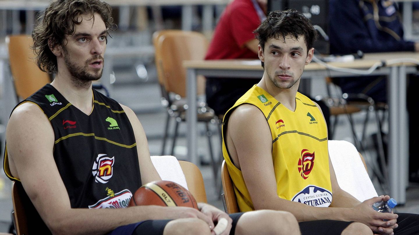 Gasol y Llull en el EuroBasket 2009, el primero del jugador balear. (EFE)