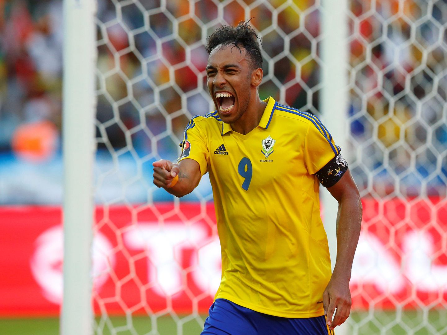Pierre-Emerick Aubameyang celebra un gol durante la Copa de África | Reuters
