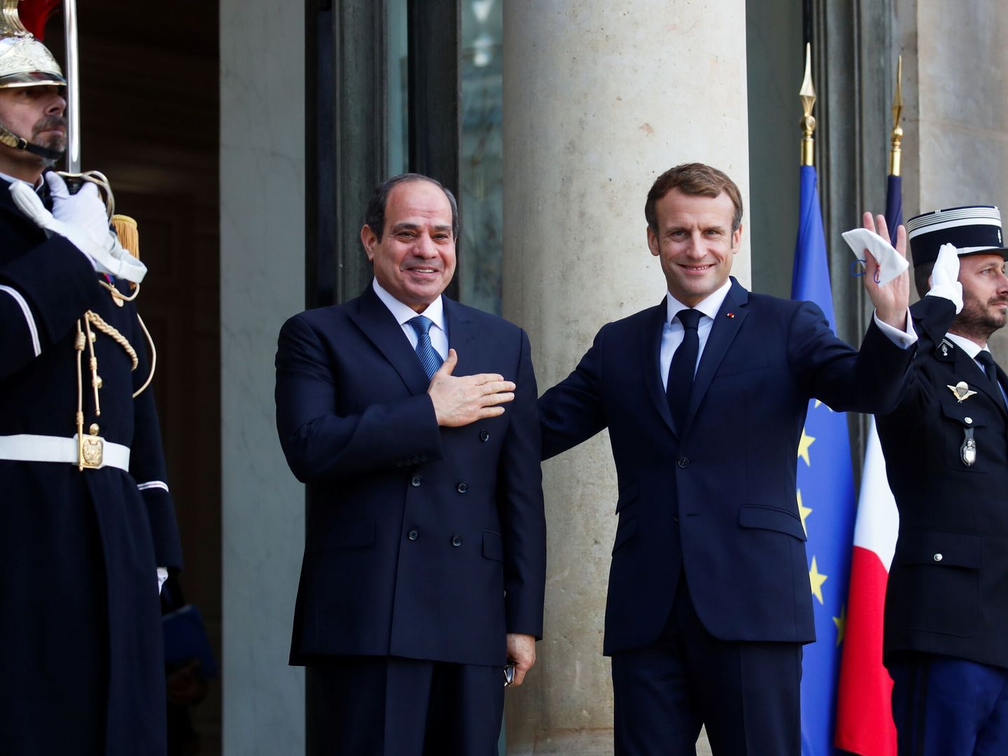 Al Sisi junto al presidente francés, Emmanuel Macron. (Reuters)