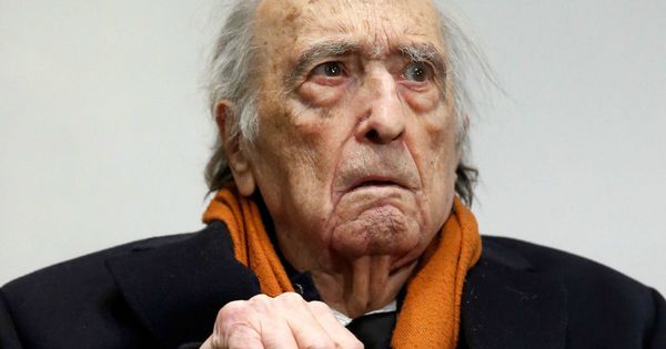 Foto: Rafael Sánchez Ferlosio durante el homenaje que recibió en Madrid por su 90 cumpleaños. (EFE)