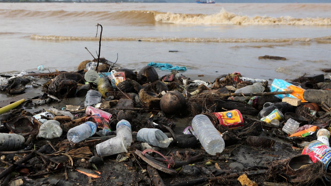 El destino probable de los residuos plásticos relacionados con el covid-19 en el océano